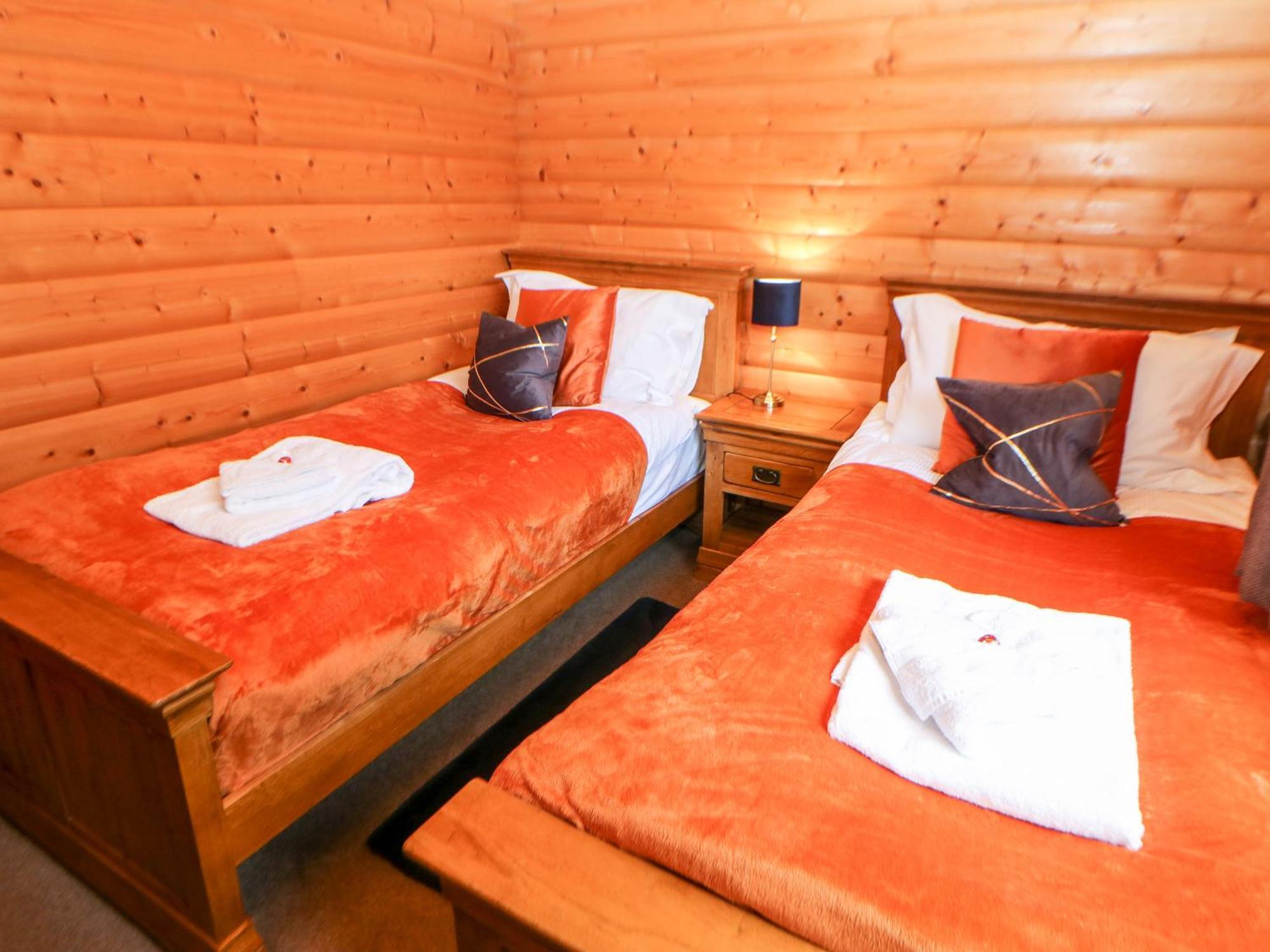 Heathcliff Villa นอร์ทอัลเลอร์ทัน ภายนอก รูปภาพ