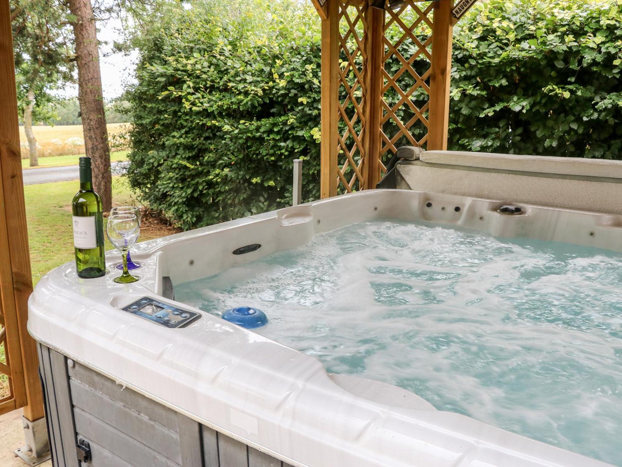 Heathcliff Villa นอร์ทอัลเลอร์ทัน ภายนอก รูปภาพ