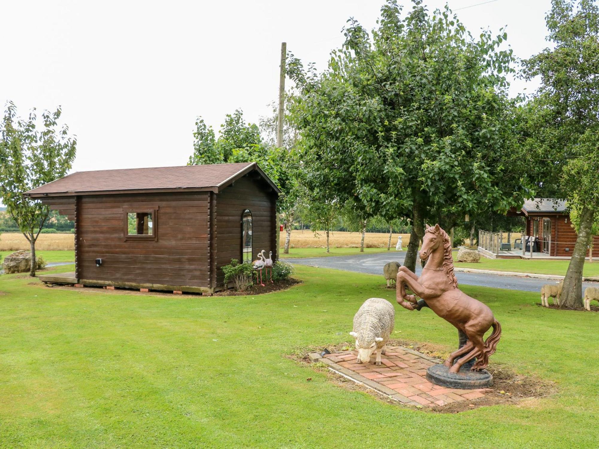 Heathcliff Villa นอร์ทอัลเลอร์ทัน ภายนอก รูปภาพ